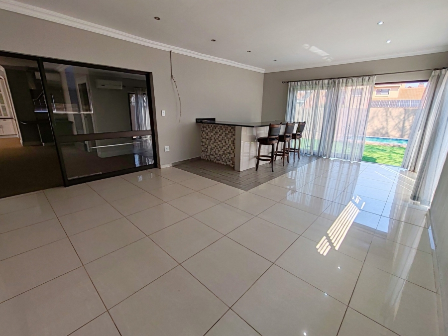 4 Bedroom Property for Sale in Grimbeeck Park North West